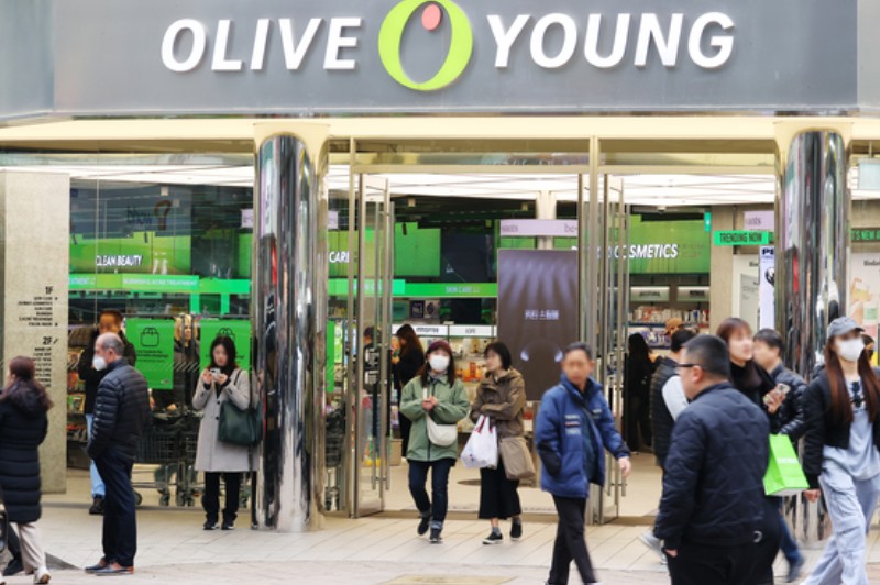 What to Buy in Seoul: 10 Korean Souvenirs Actually Worth Your Suitcase Space