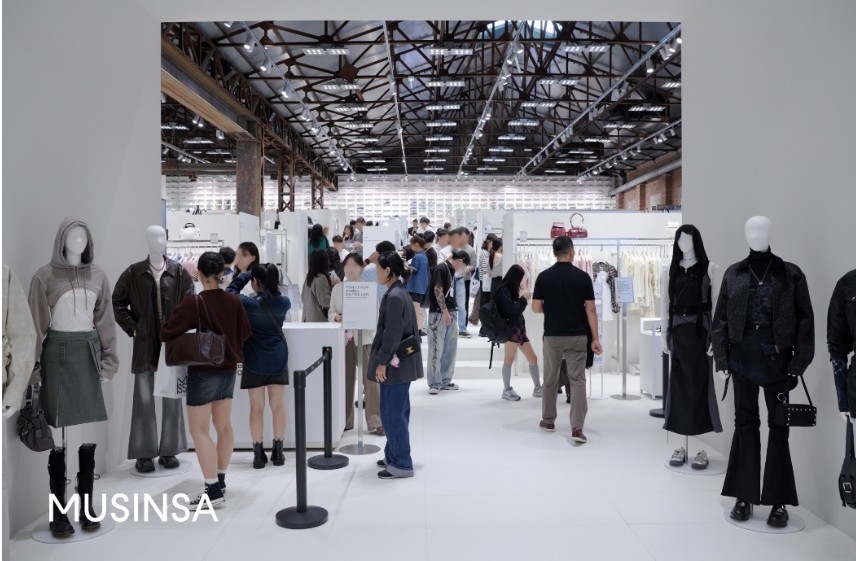What to Buy in Seoul: 10 Korean Souvenirs Actually Worth Your Suitcase Space