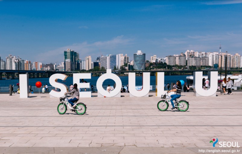What to Buy in Seoul: 10 Korean Souvenirs Actually Worth Your Suitcase Space